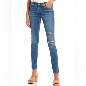 NWT Levi’s 711 Distressed Skinny Jeans